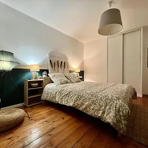 appartement-centre-ville-historique-avec-vue.hotels-rhonealpes.com/